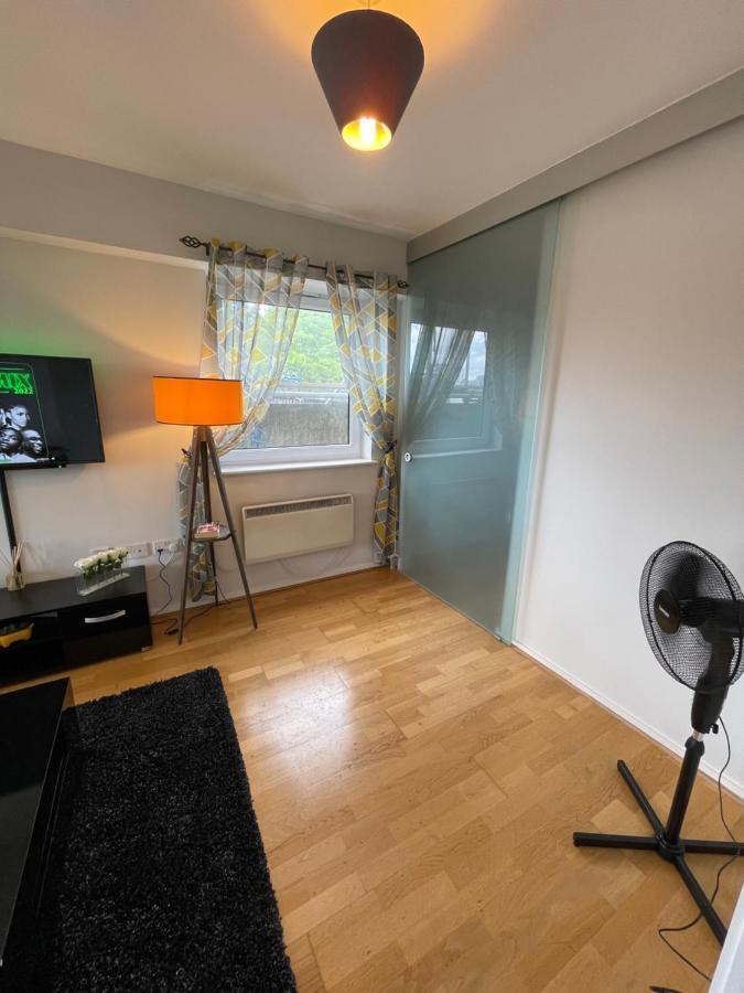 The Reflection Apartment , With River Thames View London Kültér fotó